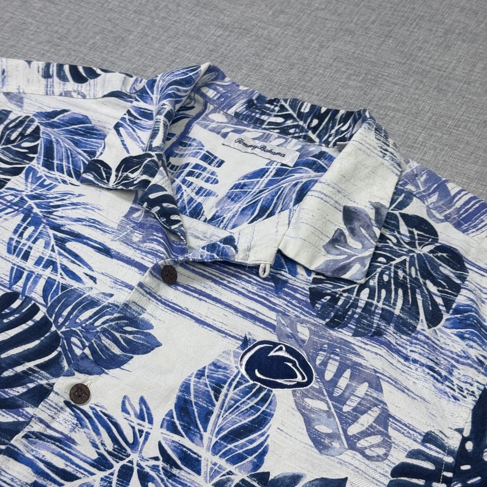 Tommy Bahama Loop Collar Floral Camp Shirt Mens L Blue Short Sleeve Silk Relaxed